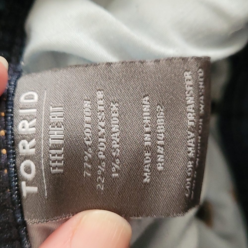 Torrid Dark Wash Luxe Slim Boot Cut Jeans Size 24 - Picture 7 of 7